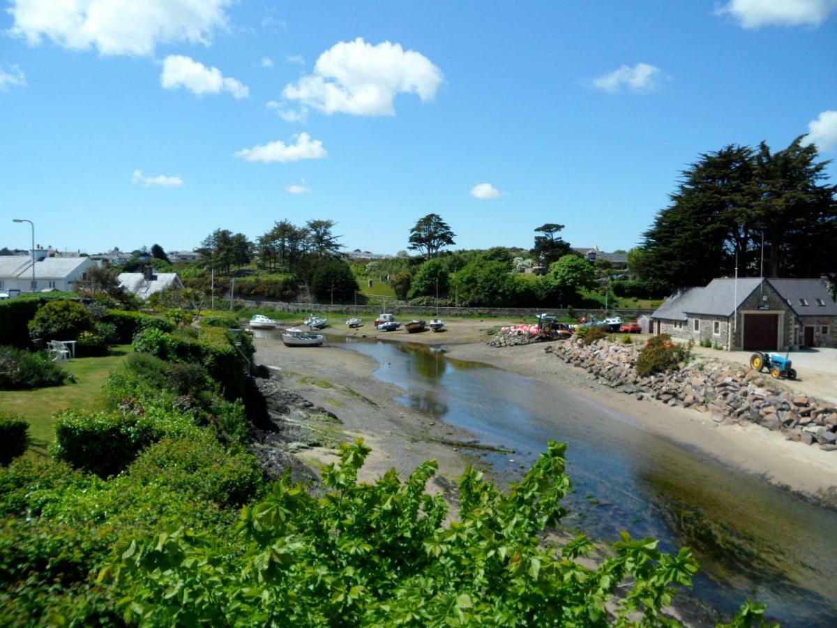 Stunning Beach Front House - Sleeps 6 풀헬리 외부 사진